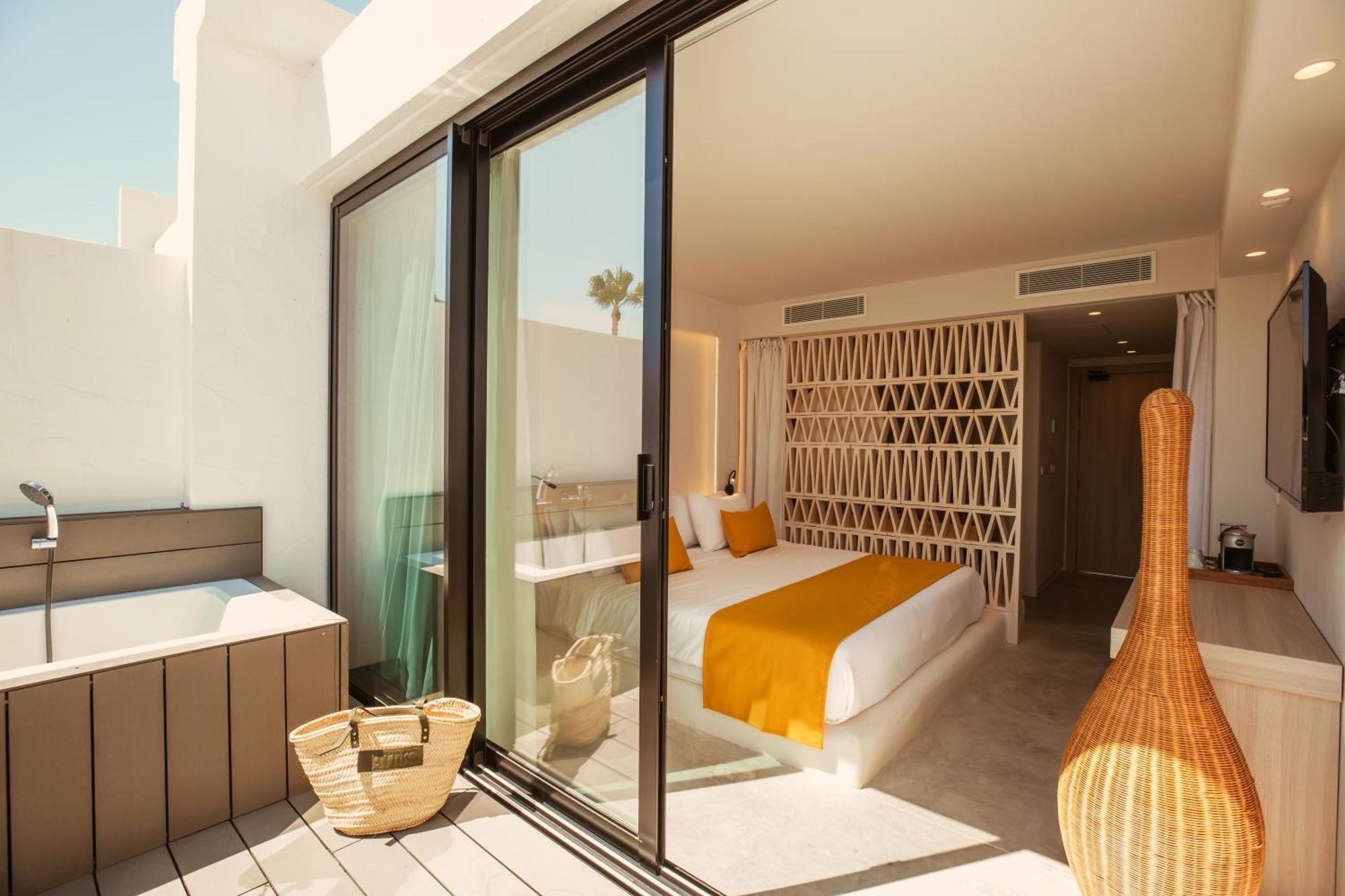 Nativo Hotel Ibiza Santa Eularia des Riu Rum bild