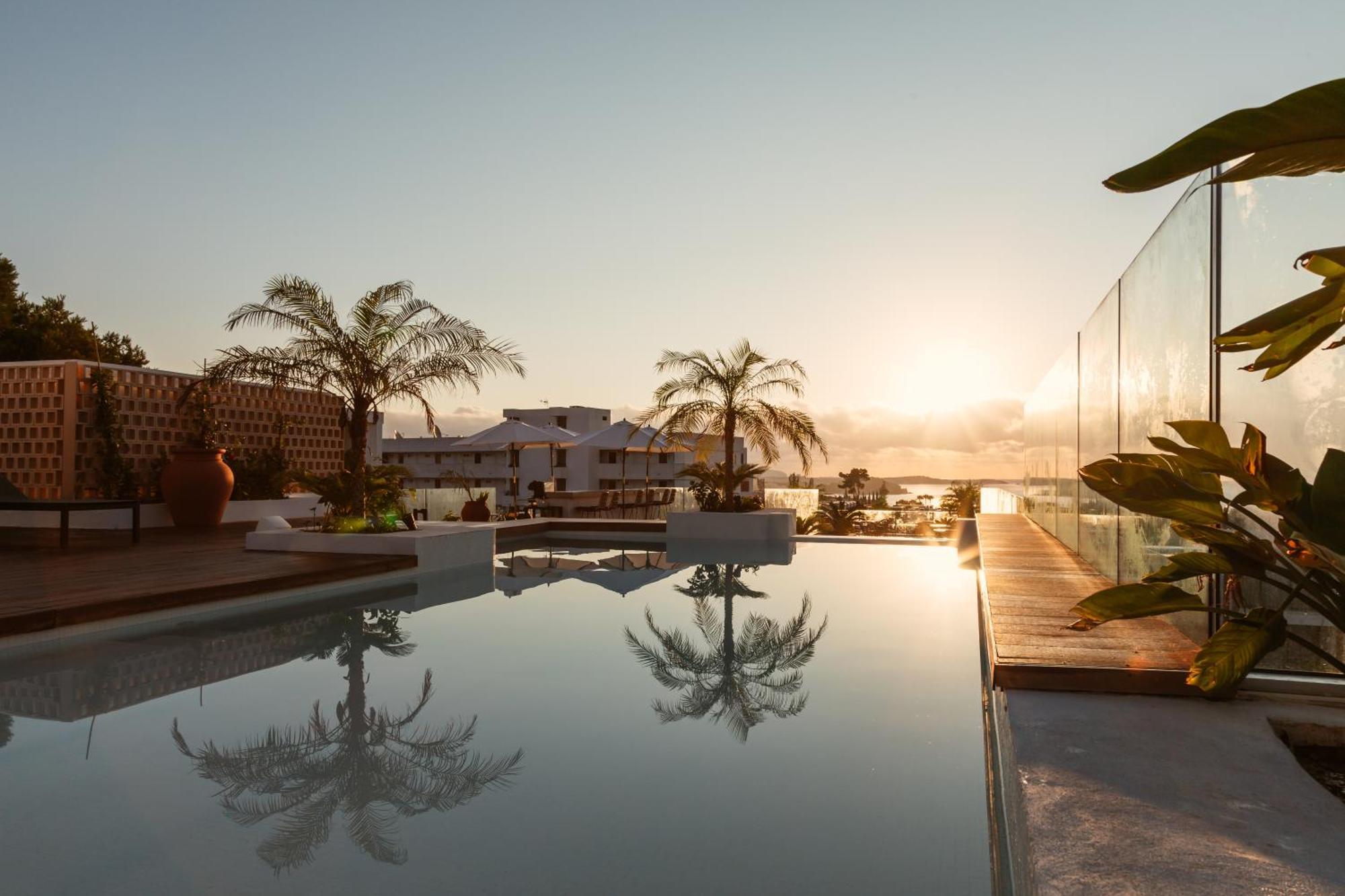 Nativo Hotel Ibiza Santa Eularia des Riu Exteriör bild