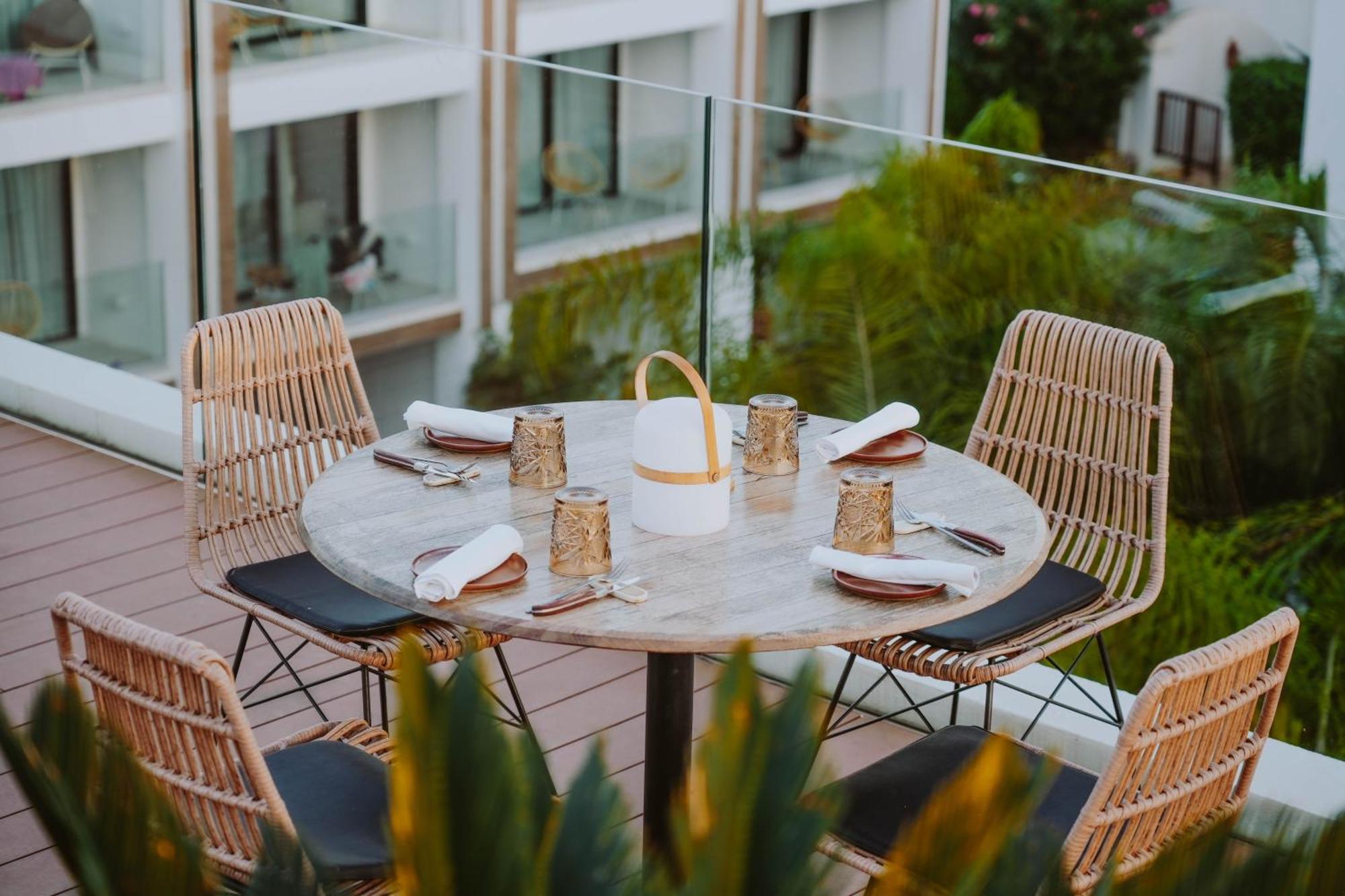 Nativo Hotel Ibiza Santa Eularia des Riu Exteriör bild